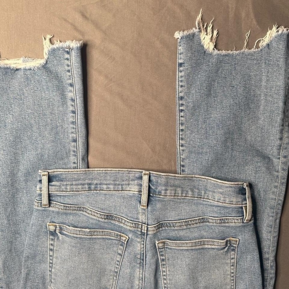 LOFT High Waist Flare Crop Light Wash Jeans, Size 4 - Picture 6 of 8